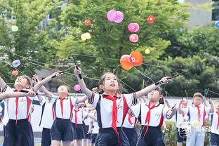 ?遮天蔽“日”！湖人首节防守拉满 造成太阳首节10次失误！